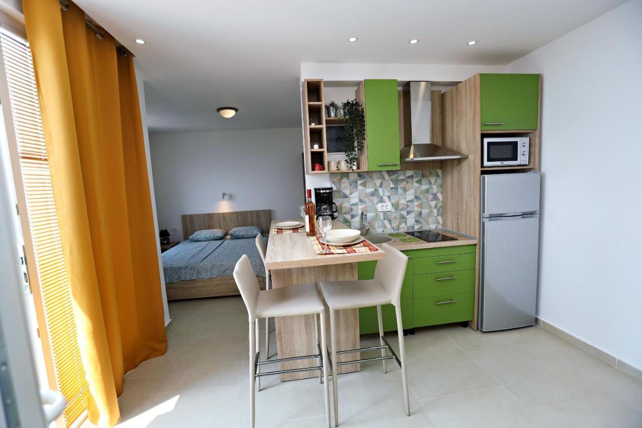 Apartments Oktopus Сутоморе Екстер'єр фото
