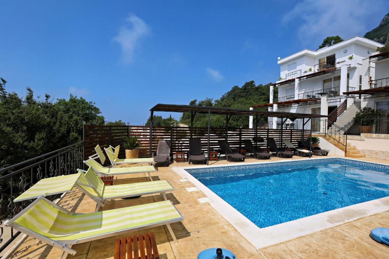 Apartments Oktopus Сутоморе Екстер'єр фото